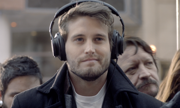 Spotify man with headphones